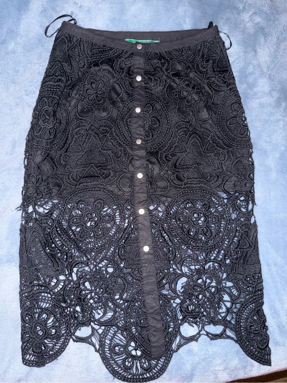 🏷️NWT~Elegant Lace Knee Length Pencil skirt
